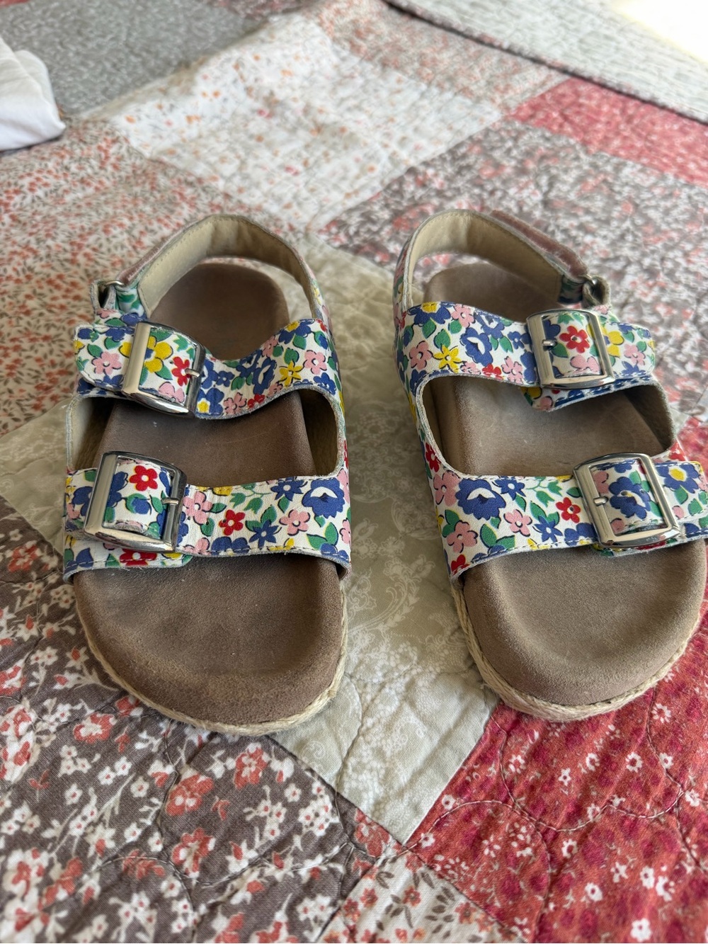 Mini Boden Kids Floral Double-Buckle Sandals